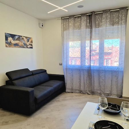 Tower Apartments Terracina Zewnętrze zdjęcie