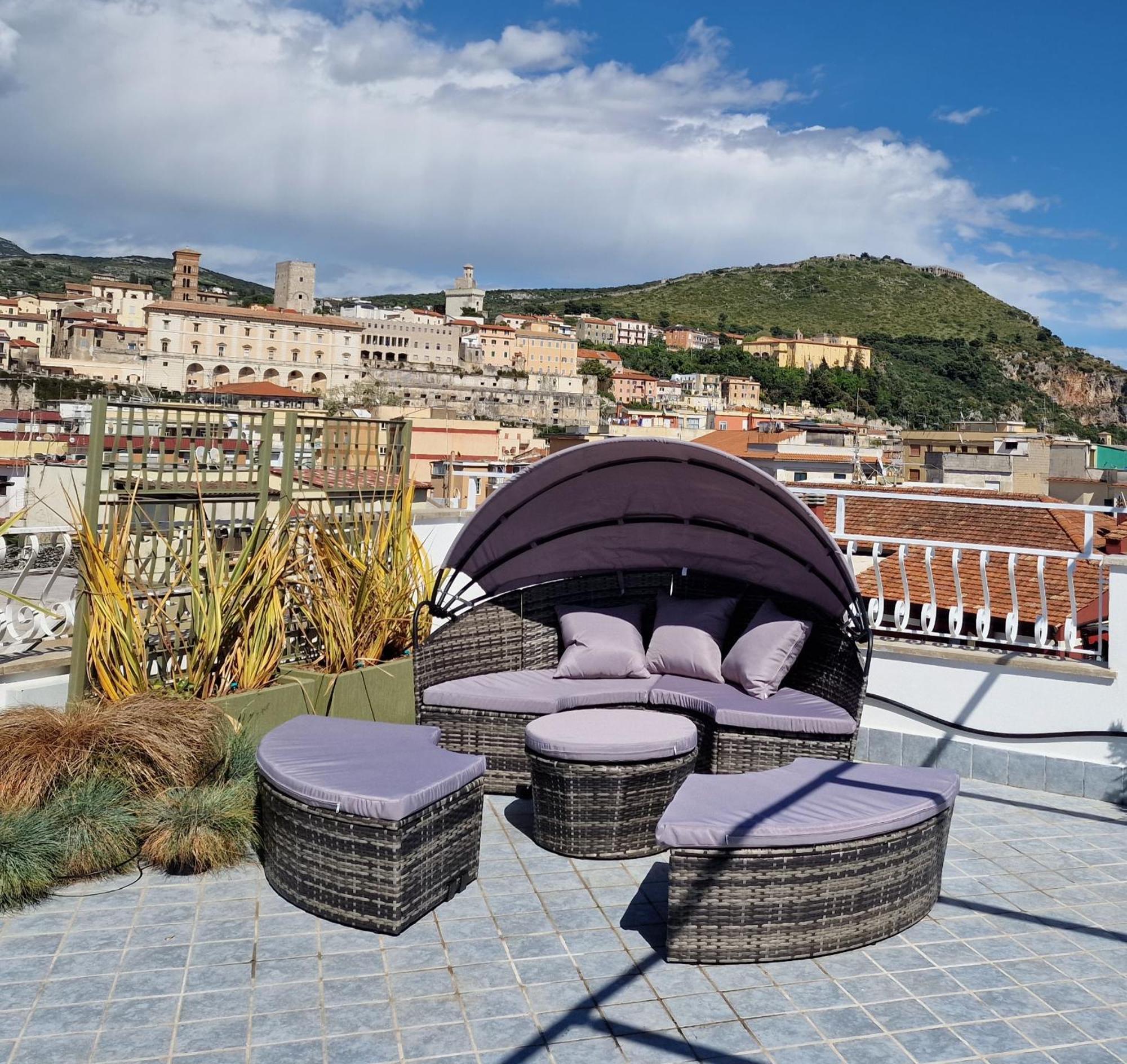 Tower Apartments Terracina Zewnętrze zdjęcie